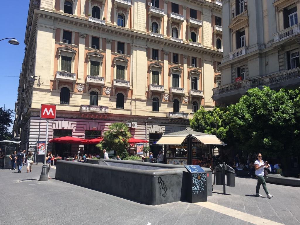 Neapolitan * Napoli